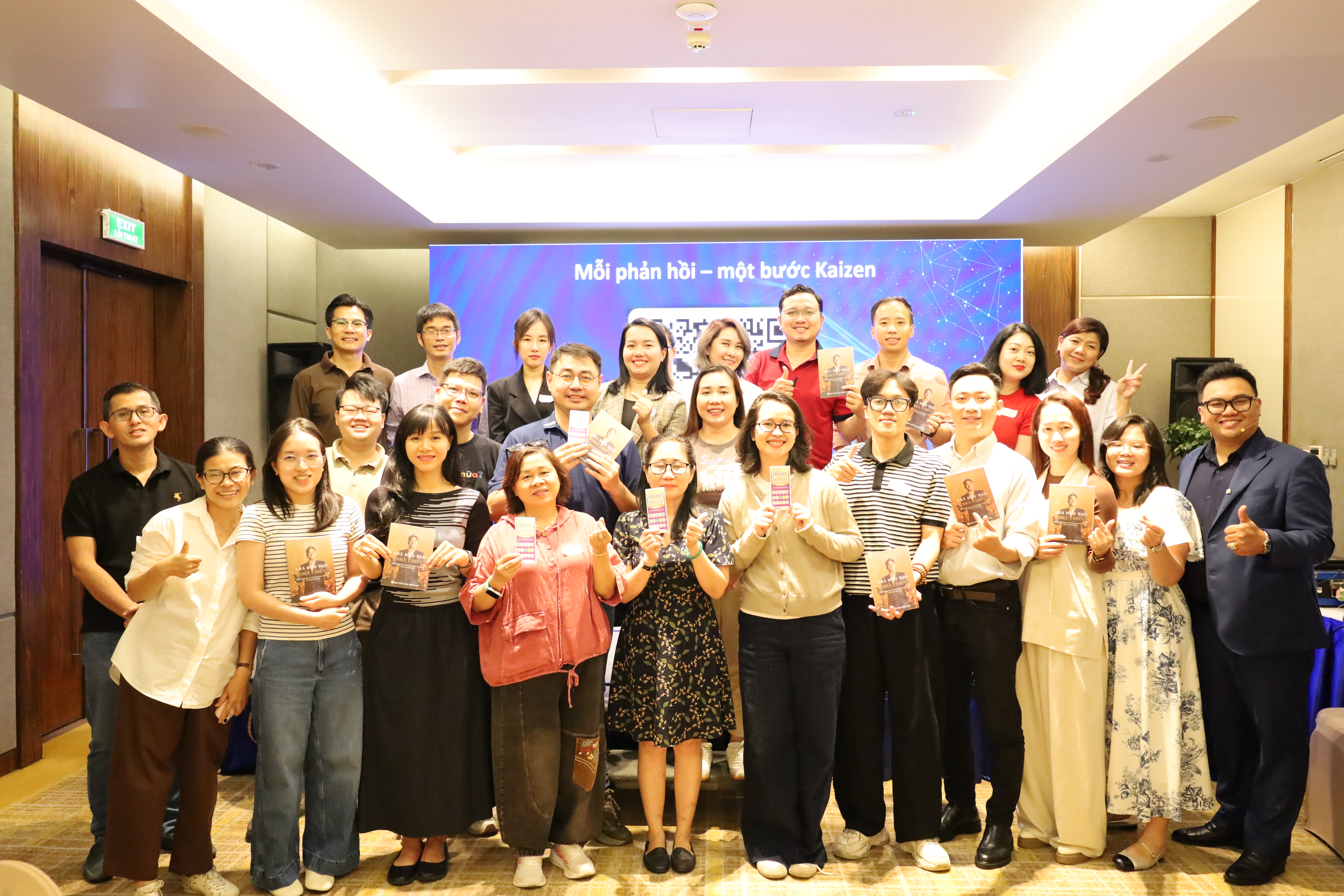Ảnh nhóm kết thúc chương trình